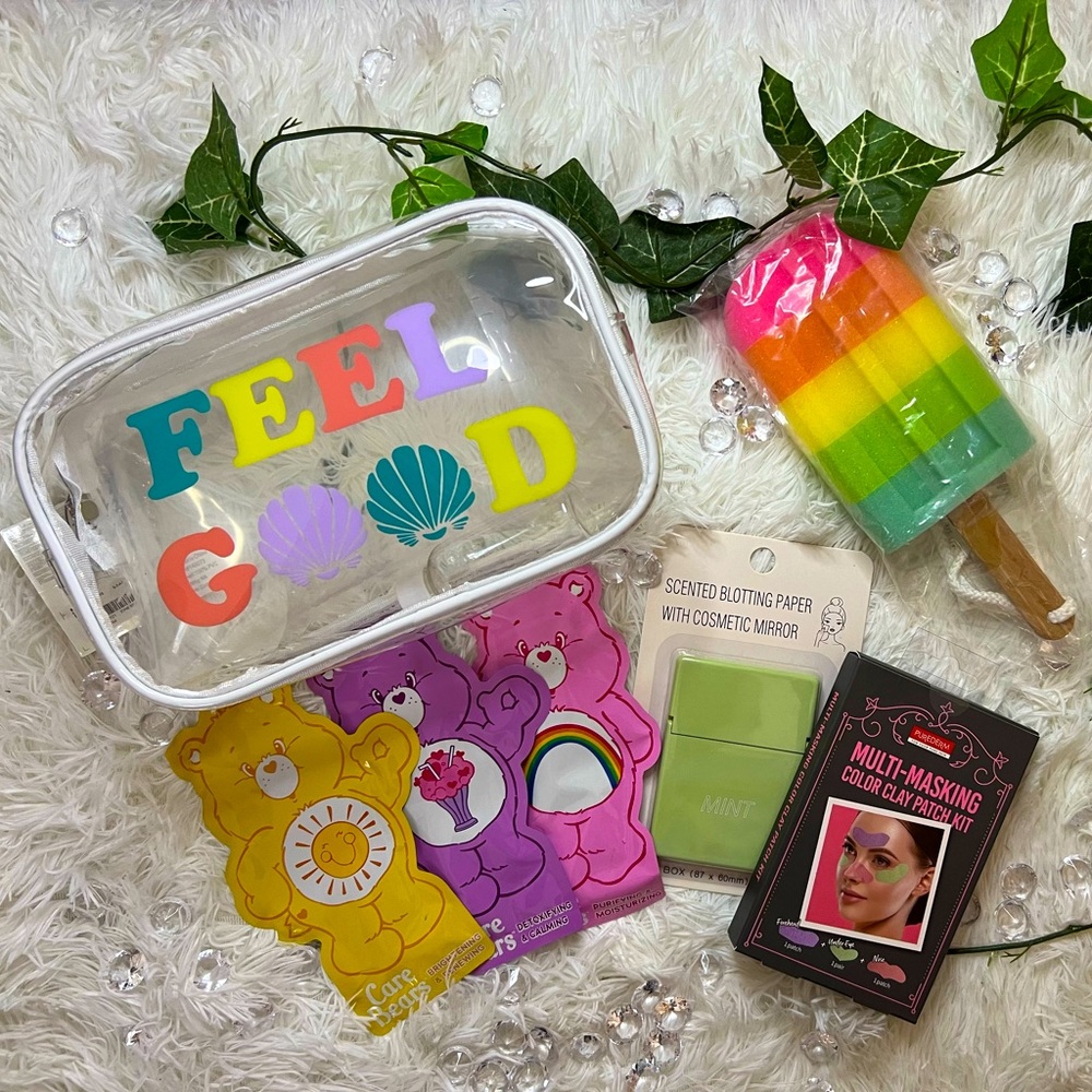 Forever 21 beauty skincare bundle new aesthetic makeup bag